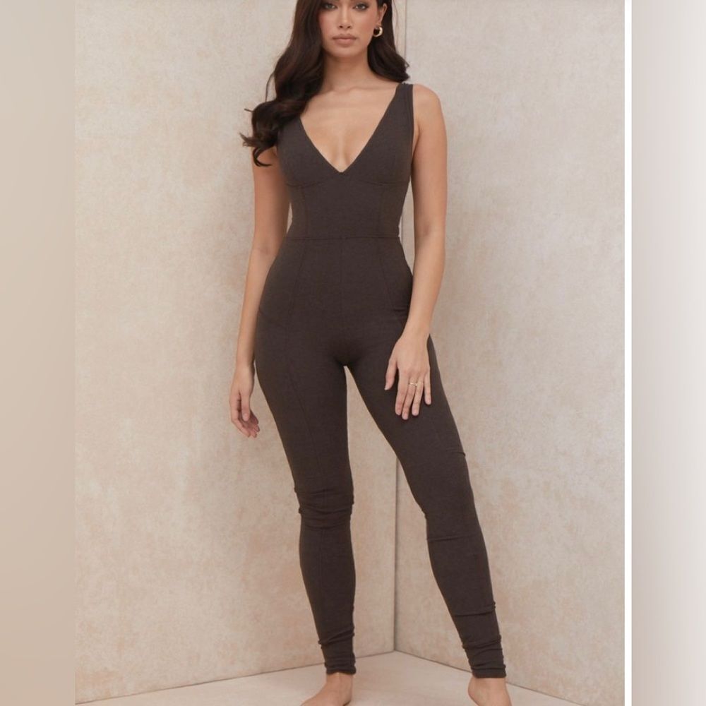 NEW House of CB Rissa Brown V-Neck Skinny Leg Slim Jumpsuit Size Medium